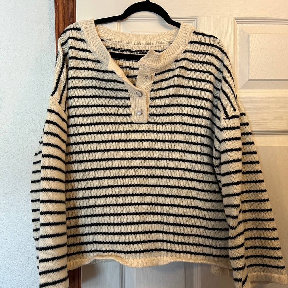 Striped Black and White Women's Sweater